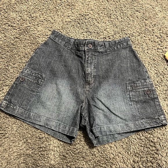 Lee Shorts - Picture 1 of 7